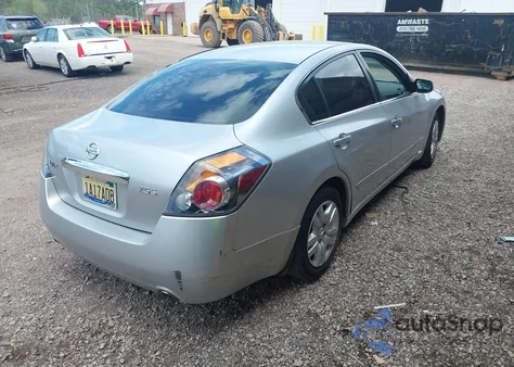2010 Nissan Altima 2.5 S z USA, uszkodzony, nr VIN 1N4AL2AP0AC142759